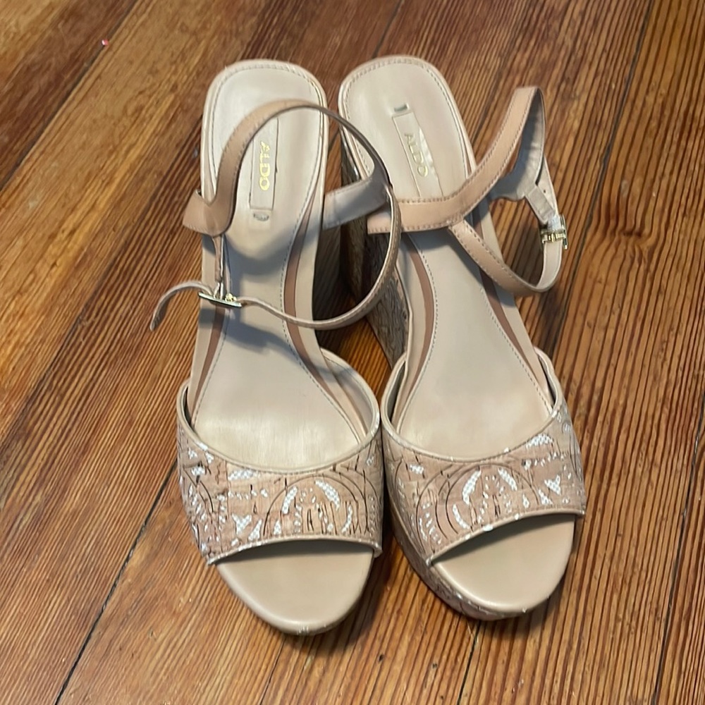 Aldo High Heeled Wedge Shoes Paisley Cork Design